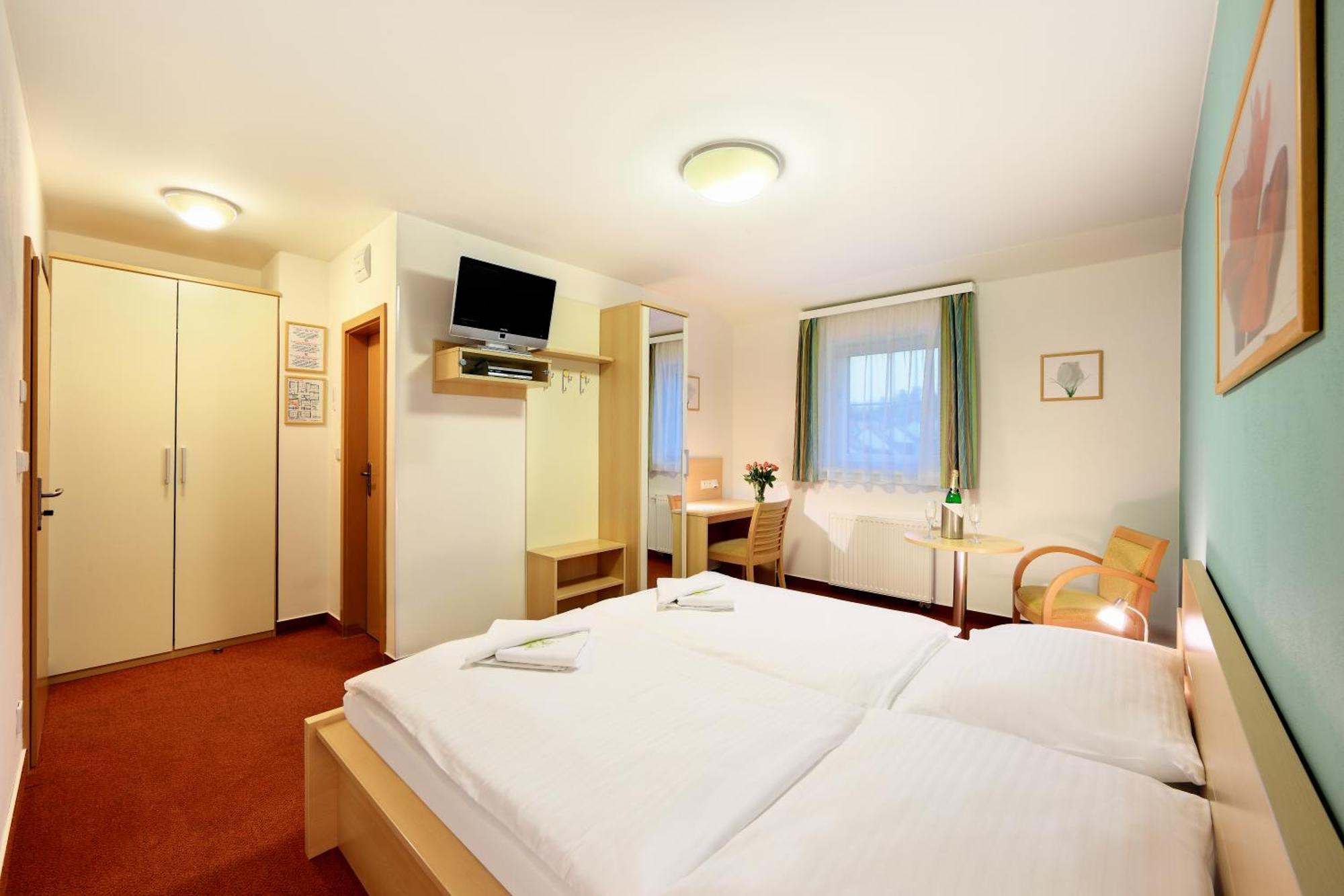 Penzion Krumlov - Massage Studio Чешки Крумлов Екстериор снимка